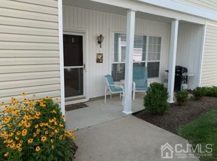 472 Skylark Dr, Monroe Township, NJ 08831