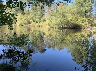 378 Island Green Ln, Inman, SC 29349