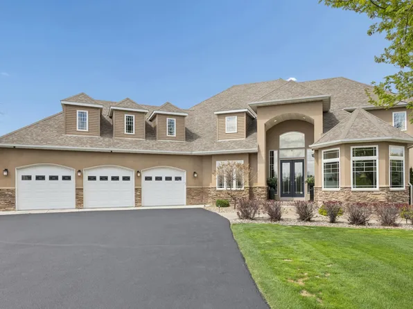 23840 Prairie Ct, Belle Plaine, MN 56011