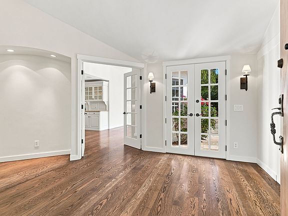 4th image of 14 Flood Cir