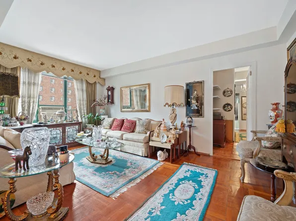 1491 Metropolitan Ave APT 4G, Bronx, NY 10462
