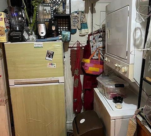 4th image of 5854 Crittenden St