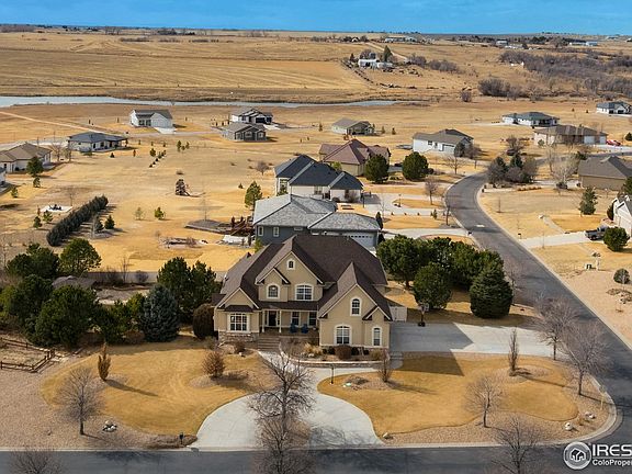 2nd image of 63 Lakeview Cir