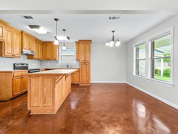 5th image of 2102 S Edward Ave