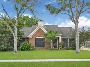3906 Greenwood Dr, Pearland, TX 77584