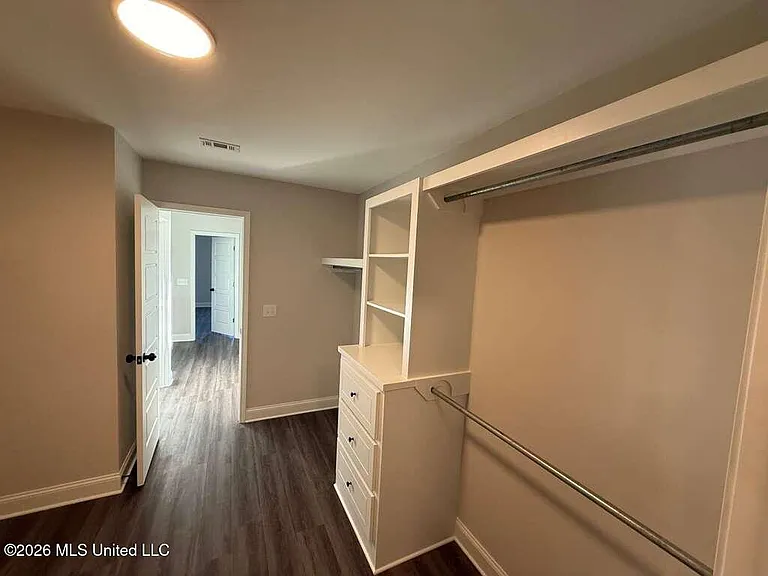 571 Patrick Farms Dr — Photo 29