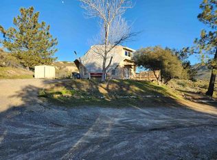 9671 Mizpah Ln, Descanso, CA 91916