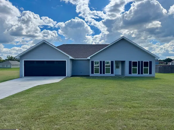 1056 Field St, Dudley, GA 31022