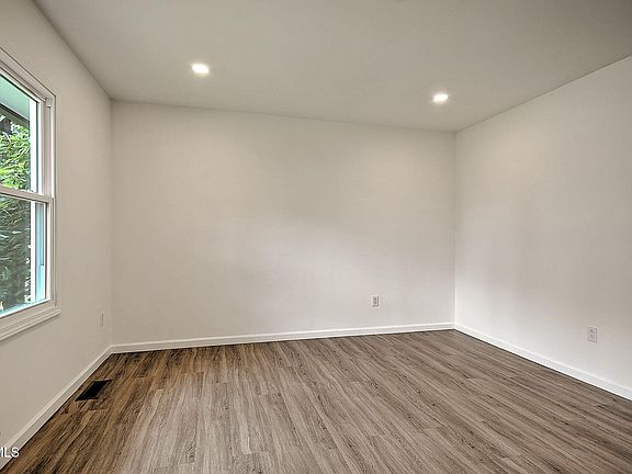 5th image of 3718 Cheekwood Dr