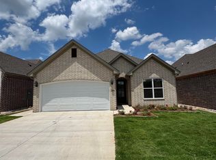 204 Edgewood Cir, Little Rock, AR 72223