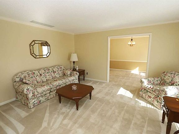 3rd image of 911 Kingswood Dr