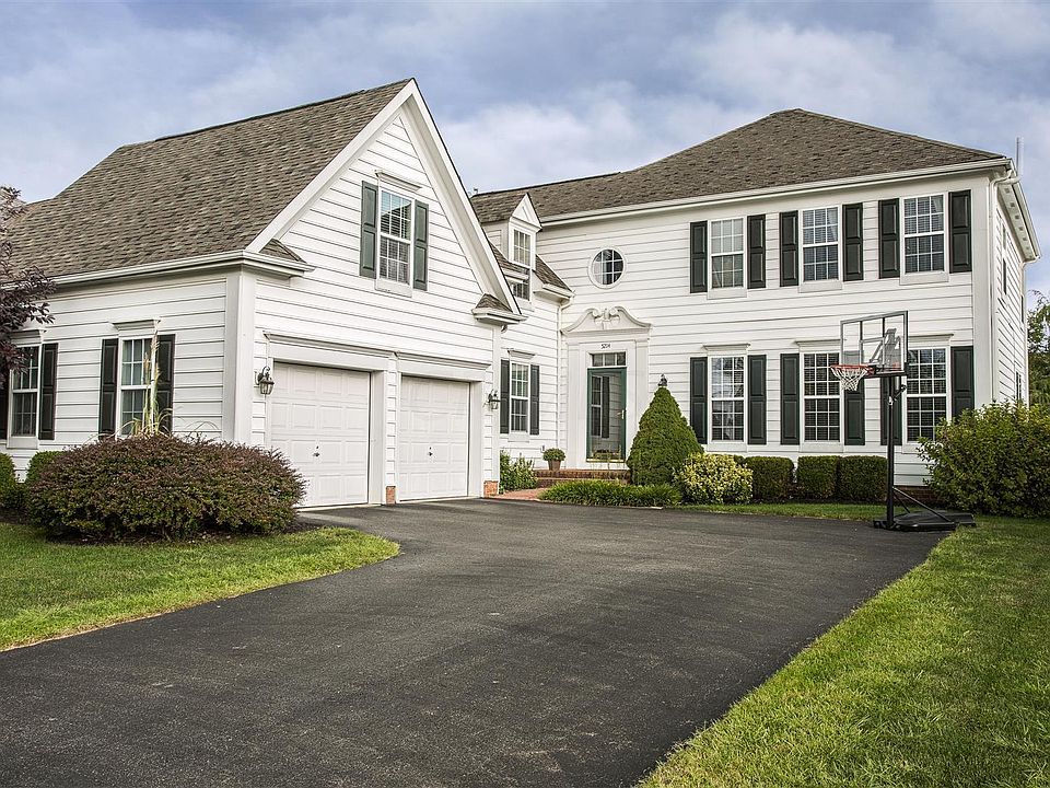1st image of 5214 Hanover Close