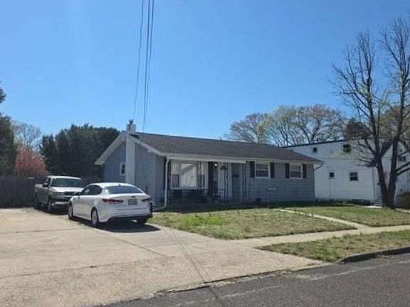 3rd image of 716 Hirsch Ave