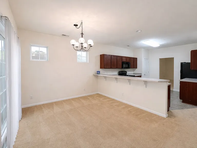 4064 Broadview Ln — Photo 7