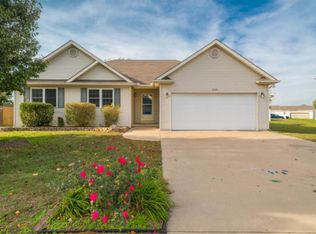 602 Hayes Ave, Carl Junction, MO 64834