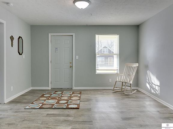4th image of 3460 Grand Ave