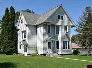 301 West St N, Vernon Center, MN 56090