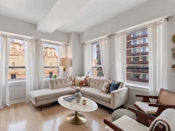 1425 Locust St Unit 21B, Philadelphia, PA 19102