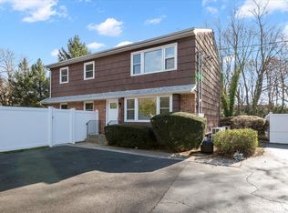 22 Amityville Rd FLOOR 2, Melville, NY 11747