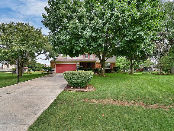 2nd image of 8610 Meadowton Ct
