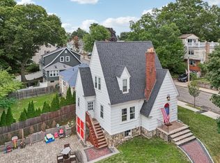 59 Hemlock Rd, West Roxbury, MA 02132