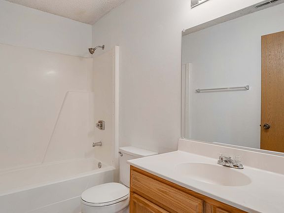5th image of 209 S 5th St #217-8