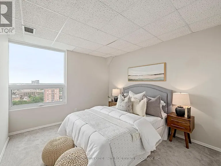 389 Dundas St #1901 — Photo 18