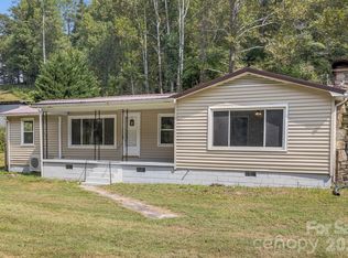 4078 State Highway 208, Marshall, NC 28753