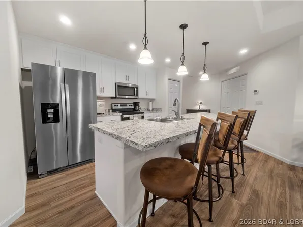 278 Emerald Bay Dr #1A, Lake Ozark, MO 65049