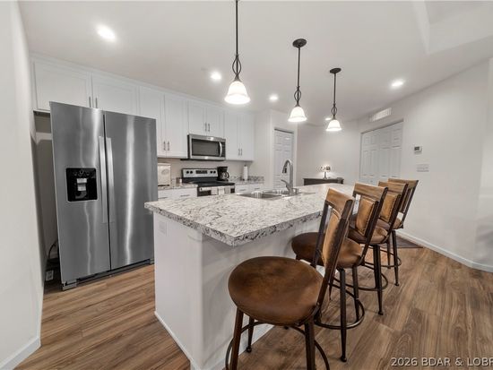 278 Emerald Bay Dr #1A, Lake Ozark, MO 65049