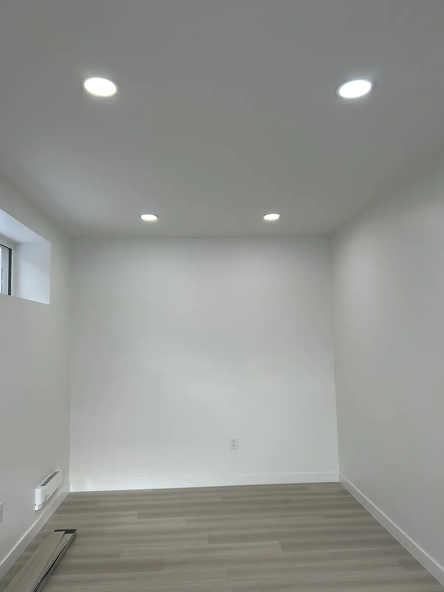 Building Photo - 1273 Manitoba Ave #A
