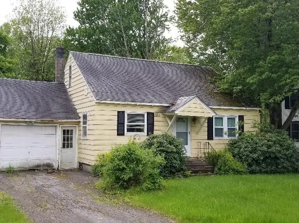 5986 Smith Rd, North Syracuse, NY 13212