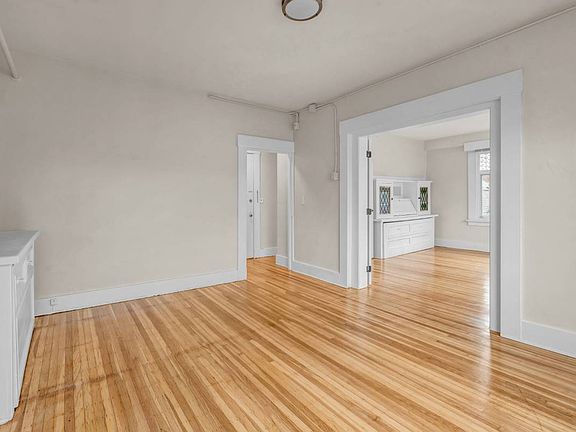 3rd image of 1086 Bute St #512