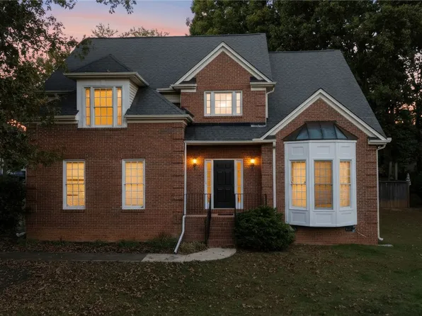 1 Mountain Rose Ct, Simpsonville, SC 29681