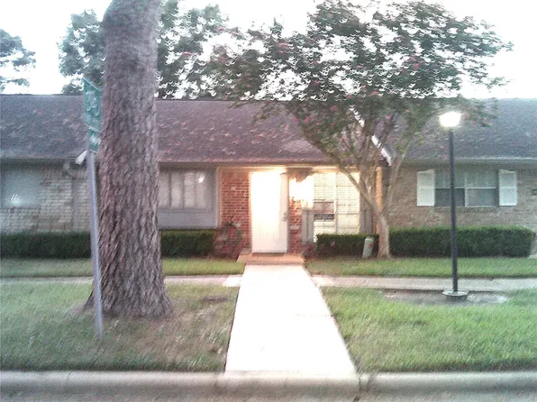 1102 W Tri Oaks Ln APT 103, Houston, TX 77043