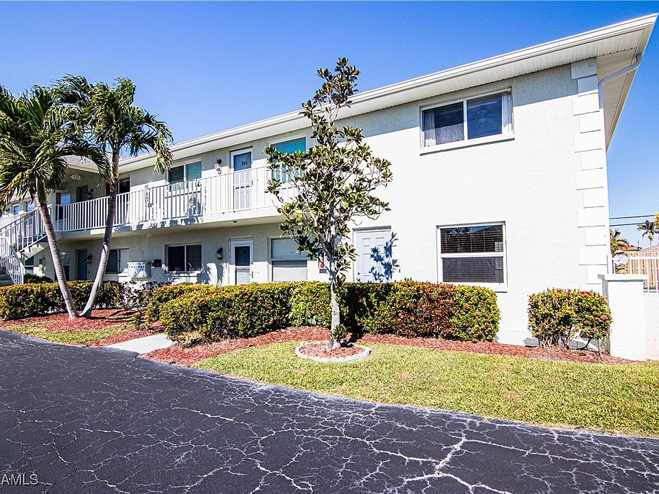 1st image of 905 SW 48th Ter APT 104