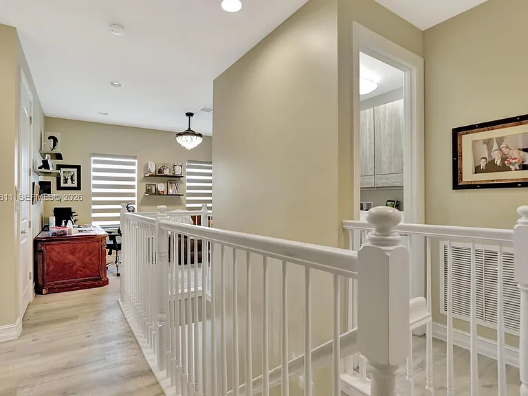 9517 Glider Way — Photo 32