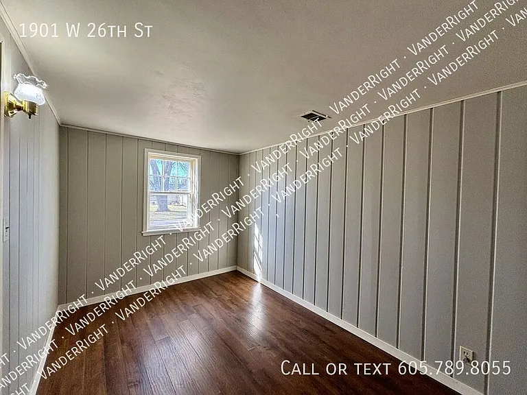 1901 W 26th St — Photo 20