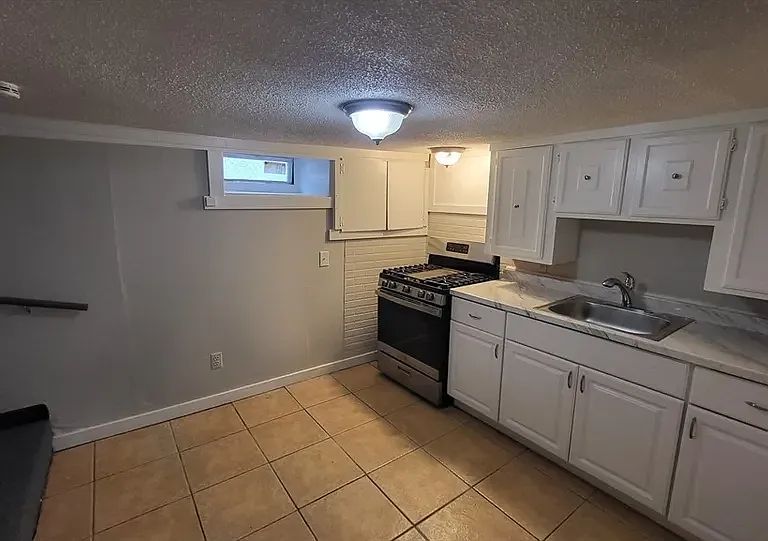 8 Cedar Ct #1 — Photo 8