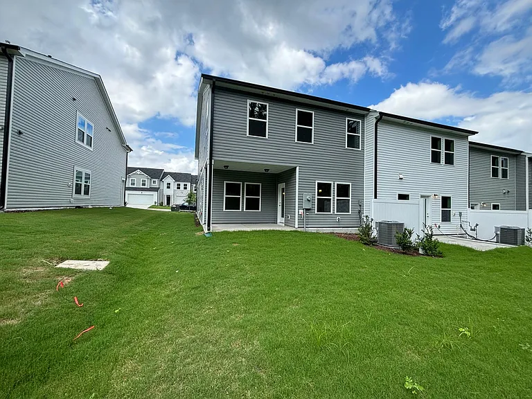 520 Barrington Row Ave — Photo 4