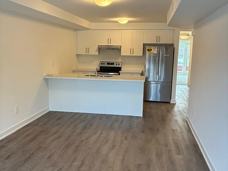 55 Romilly Ave — Photo 8