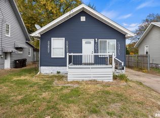 1942 N Sheridan Rd, Peoria, IL 61604