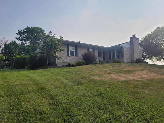 3rd image of 139 Fairborn Dr