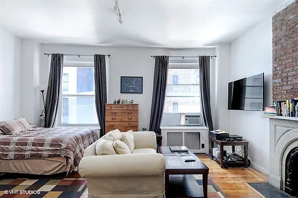 Rented by Curtin Realty Group | media 10