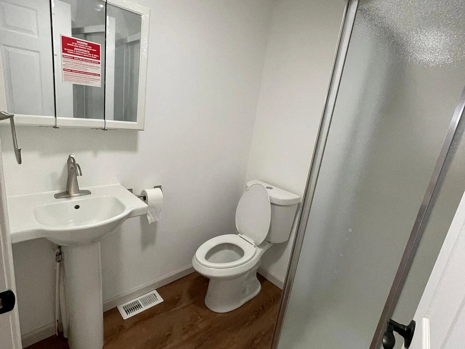 3 bed, 1300 sqft, $1,100 — Photo 3