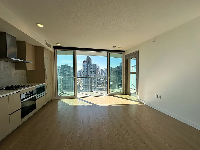 89 Nelson St #2604 — Photo 2