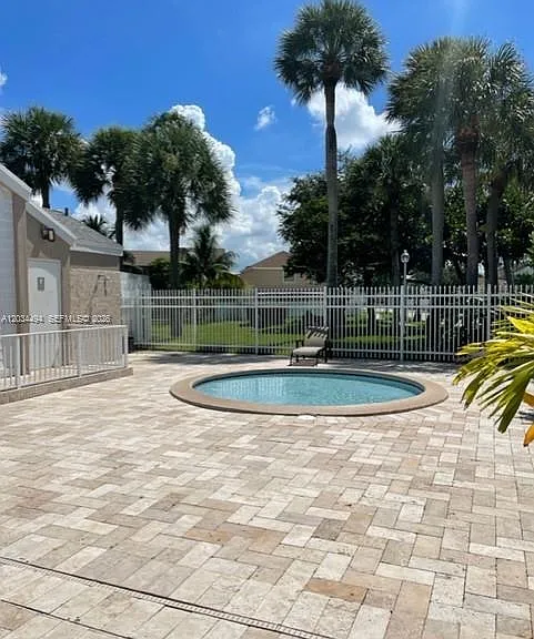 11160 SW 11th Pl #11160 — Photo 22