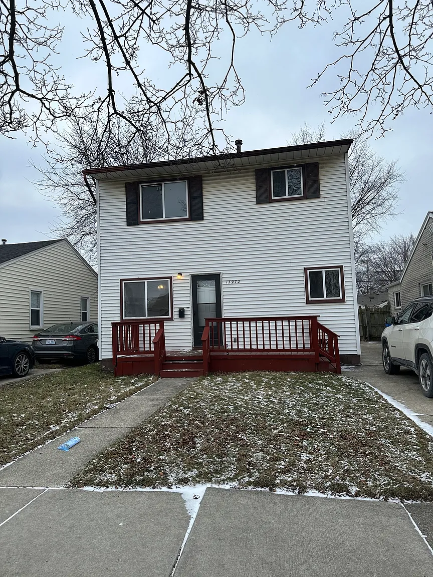 13972 Hobart Ave photo 1