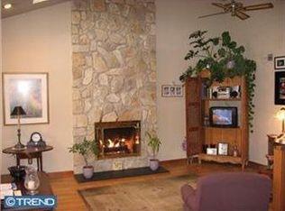 13 Westminster Dr, Voorhees, NJ 08043