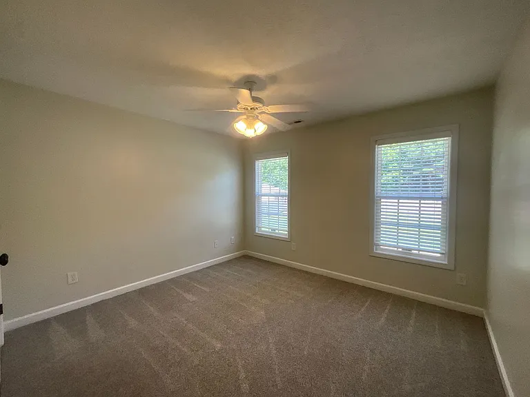 404 Windover Dr — Photo 12